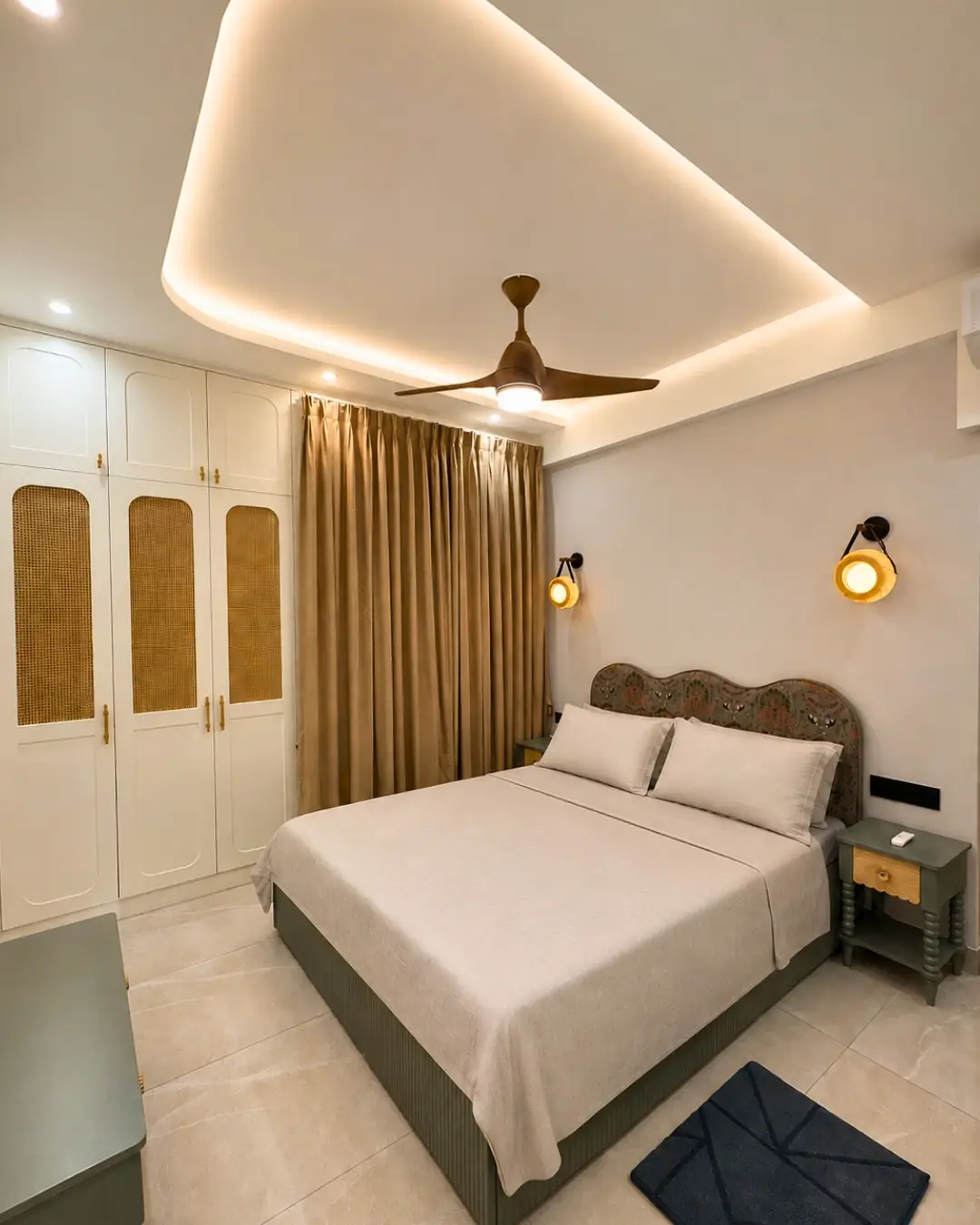 Interior 9